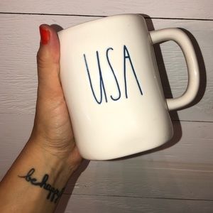 NWOT’s RAE DUNN USA 🇺🇸 MUG